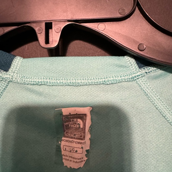 The North Face Light Blue & Turquoise VaporWick Athletic Shirt Size Large - Picture 2 of 6